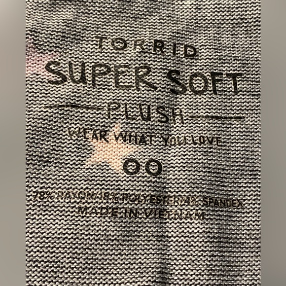 Torrid super soft plush Black Star-Patterned skater Dress. Size 00 (M/L - 10) - Picture 7 of 14